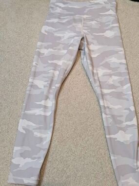 Athleta Elation 7/8 Tight